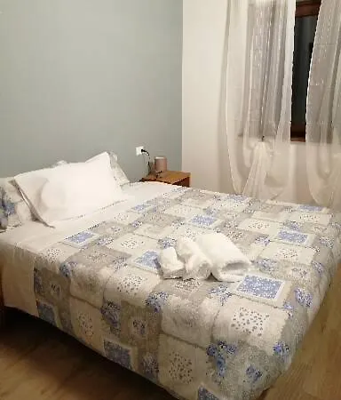 Alloggio per agriturismo Nonnu Lui` *