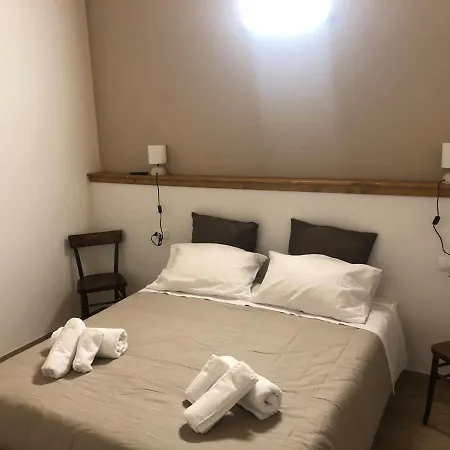 Nonnu Lui' Farm stay Amandola